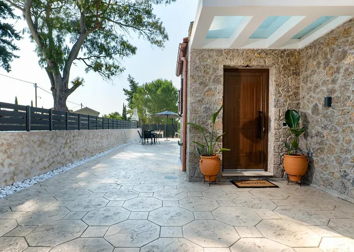 Villa Domus Dervisi, By Estia *