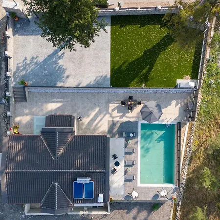 Domus Dervisi, By Estia Willa *