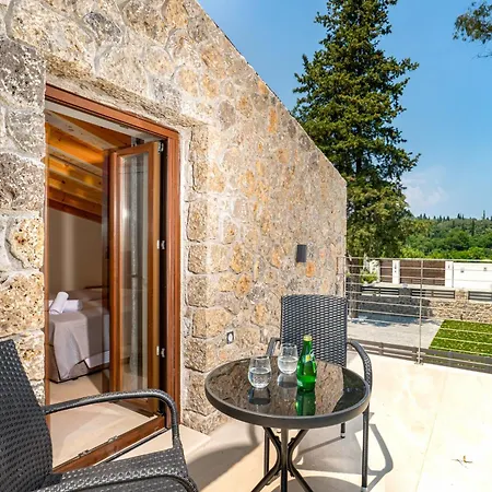 Domus Dervisi, By Estia Willa *